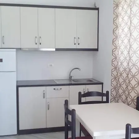 Anxhela فيلة *